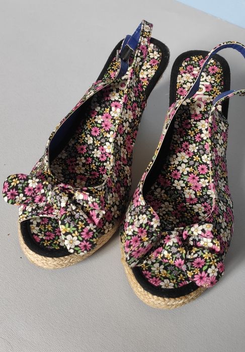 Босоніжки літні, літнє взуття ,