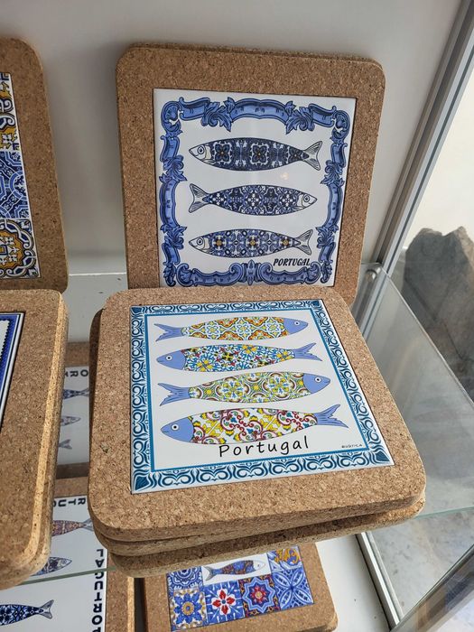 Bases de Cortiça com Azulejo, Bases de quentes e frios
