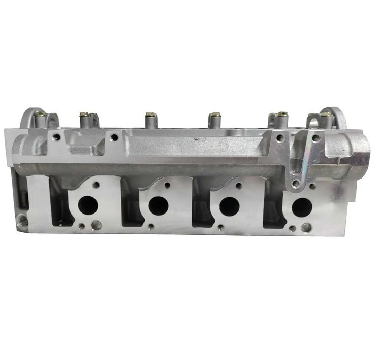 Головка блока Renault Nissan Dacia Suzuki 1.5 DCI 770147318  908521