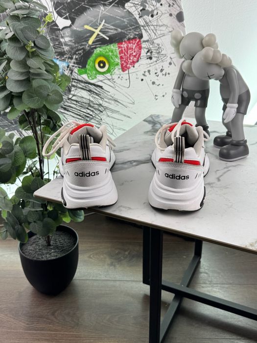 Кросівки шкіряні Adidas Strutter 43 розмір Е14197
