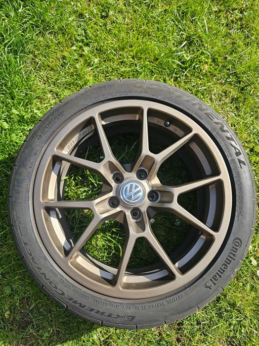 Alufelgi 18x8 Neuspeed RSe10 FordGolfGTI 7 7.5 R Continental 245/40/18