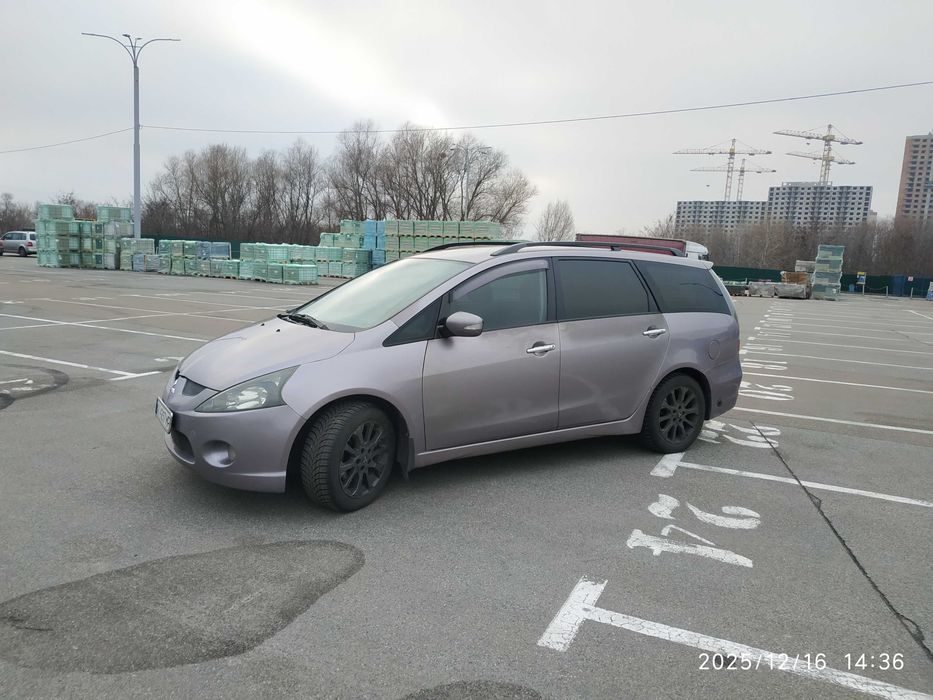 Mitsubishi Grandis 2006 Автомат