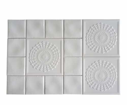 Biała błyszcząca koronka ceramiczna 20x20