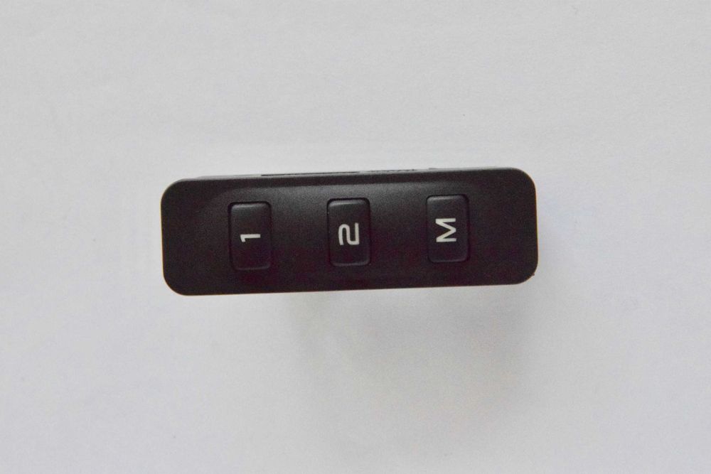 Peugeot 406 — Botão de memória do assento do condutor