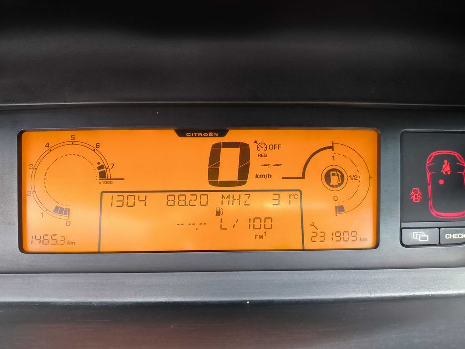 Citroen Grand C4 Picasso 2007, 1.8 газ/бензин