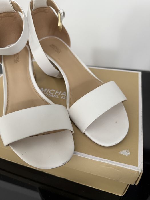 Босоніжки оригінал Miichael Kors 39 р