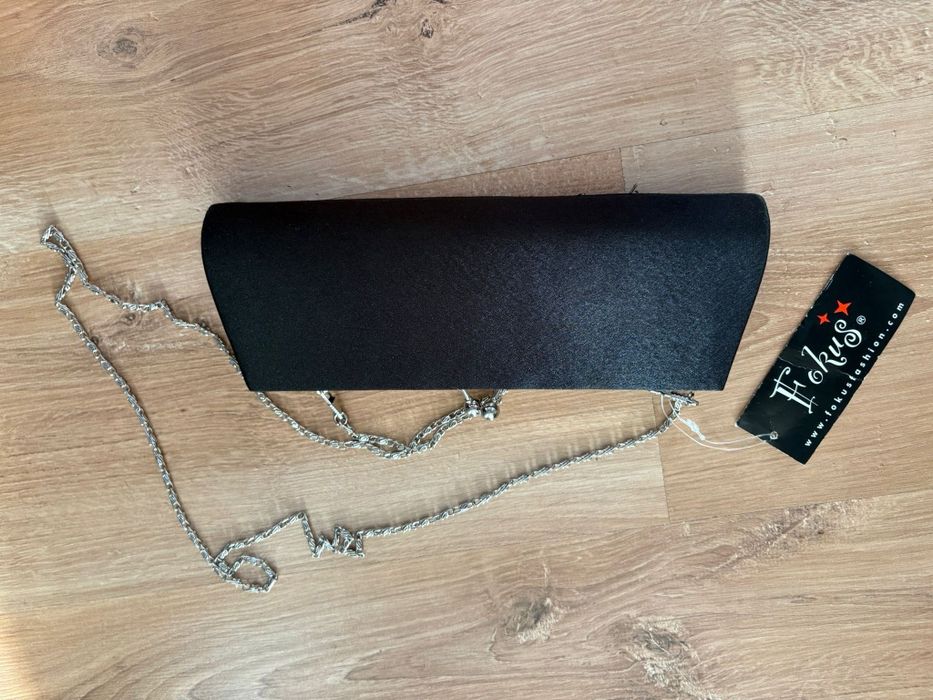 Torebka czarna wizytowa