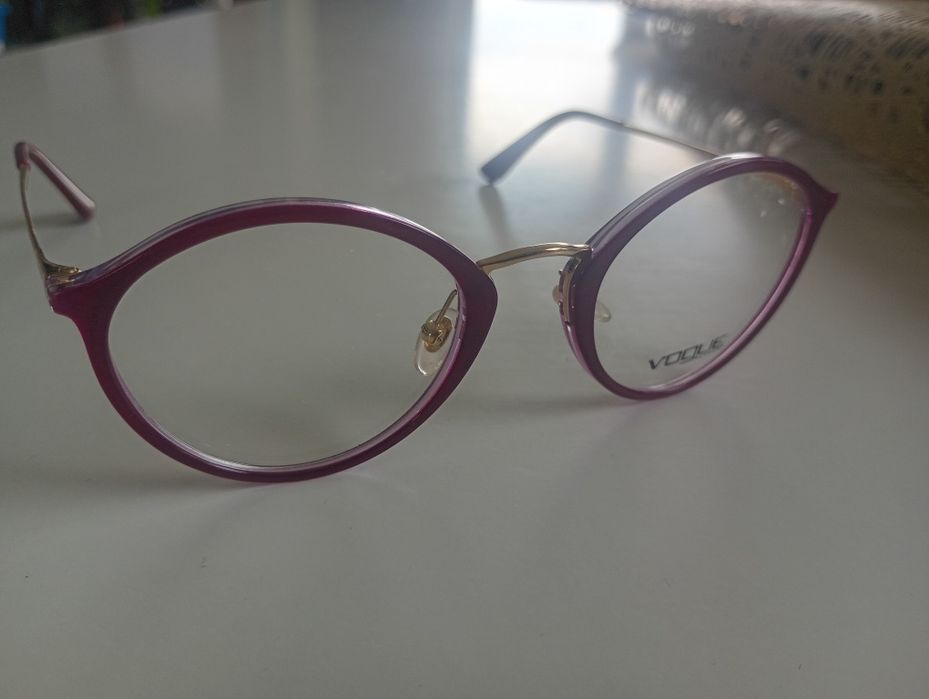 Piękne damskie oprawki nowe Vogue