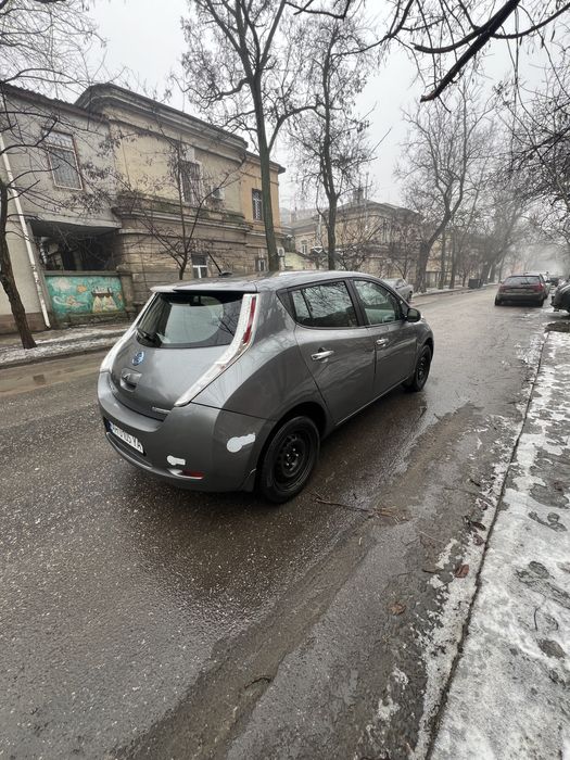 Nissan leaf 2017 года 30 кВт