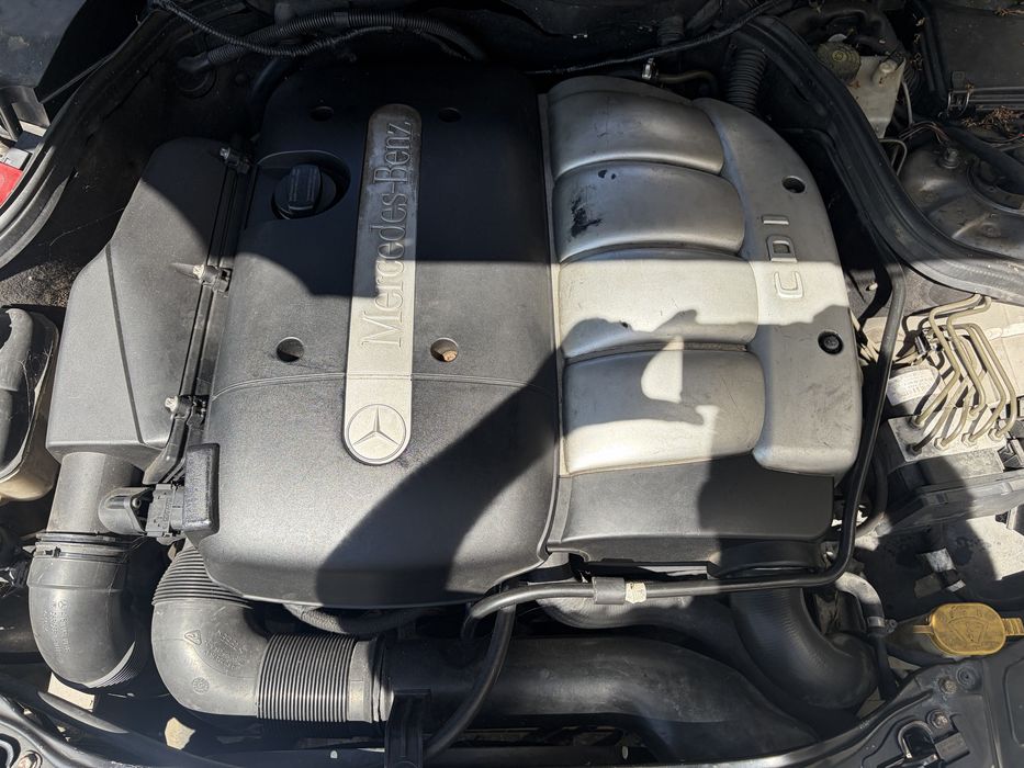 Mercedes-Benz C 220 — fotografia 12