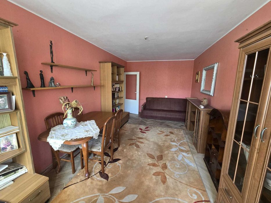 Na sprzedaż 2 pokojowe mieszkanie w centrum z widokiem na jezioro