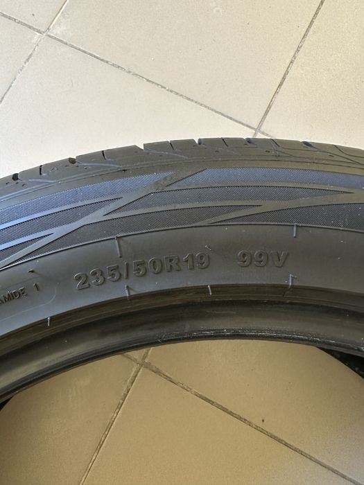 Шини Giti Comfort 225 v1 235/50 R19 99V