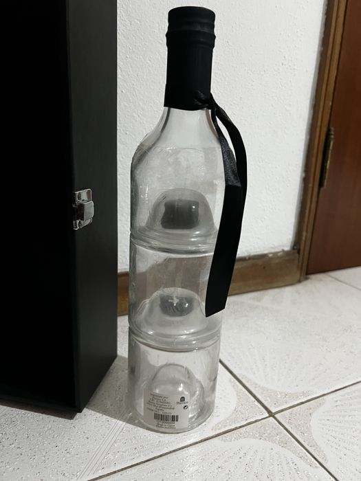 Estojo de vinho de cor preta