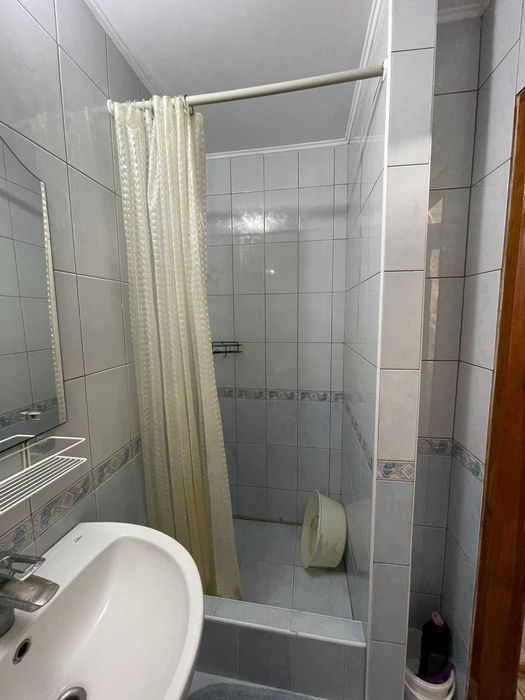 Сдам 1 к.кв.для девушки или пары с. Крюковщина, частный сектор