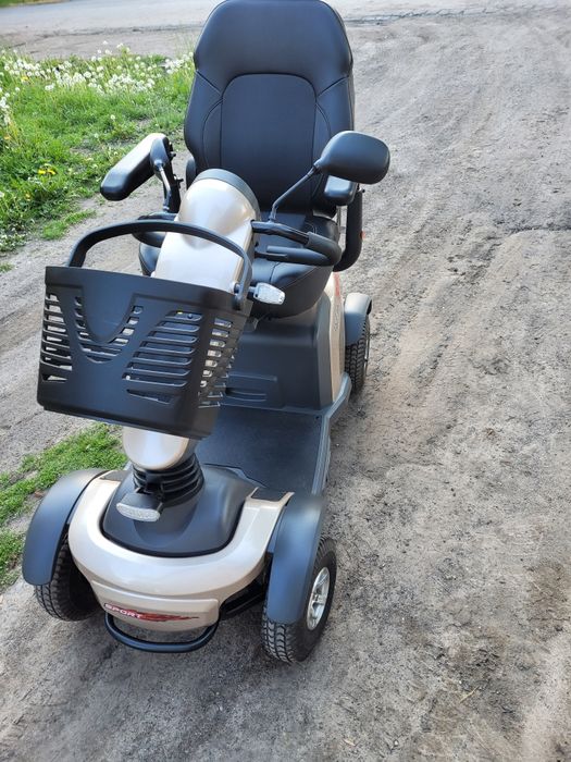 Skuter elektryczny