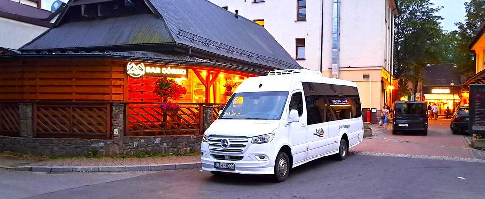 Wynajem busów i autokarów Kraków 9–55 osób | z kierowcą | niskie ceny
