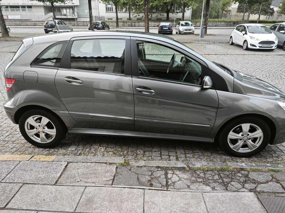 Mercedes B180 CDI 2009 121k-km em óptimo estado