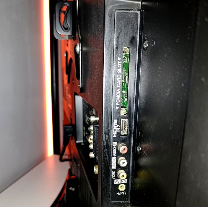 Televisão LG 32 polegadas - Ideal para Box ou Consola"