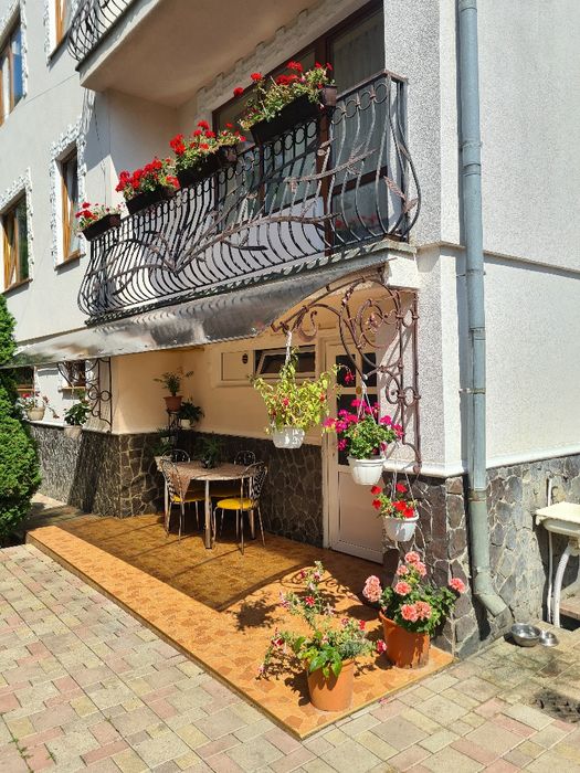 Здається в оренду Будинок у зеленому  р-ні неподалік від гот Європа