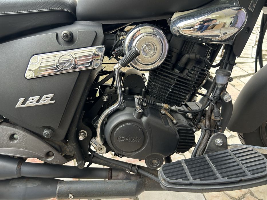 Keeway Superlight 125