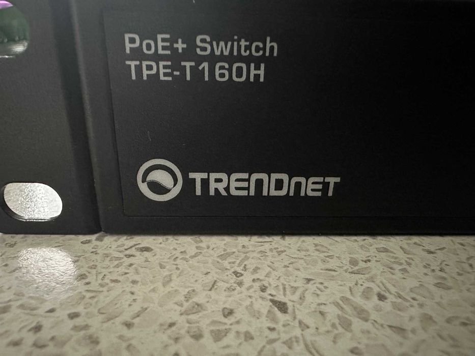 Switch TRENDnet TPE-T160H 16-portowy przełącznik 10/100 Mbps PoE+