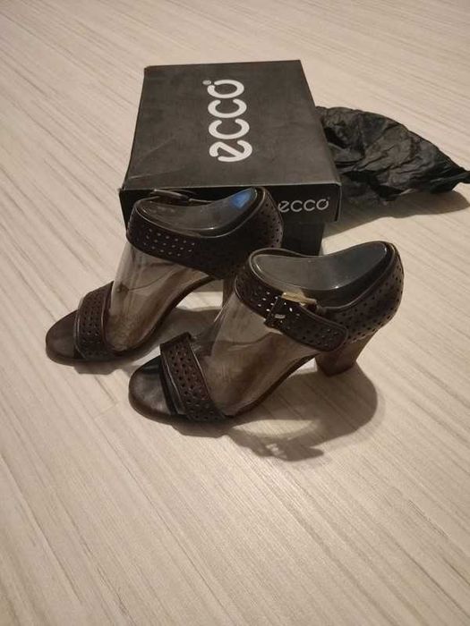buty sandały skórzane Ecco rozm. 40