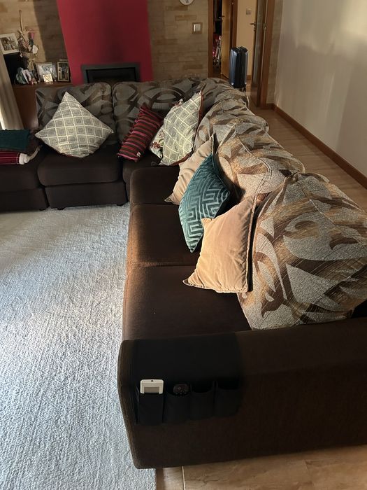 Versatile, Large, and Comfortable Sofa64730012027265124