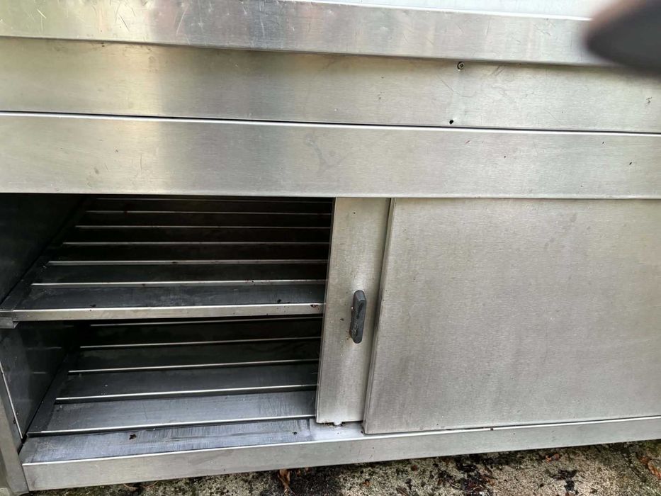 Bancada  armário Inox com porta e prateleiras