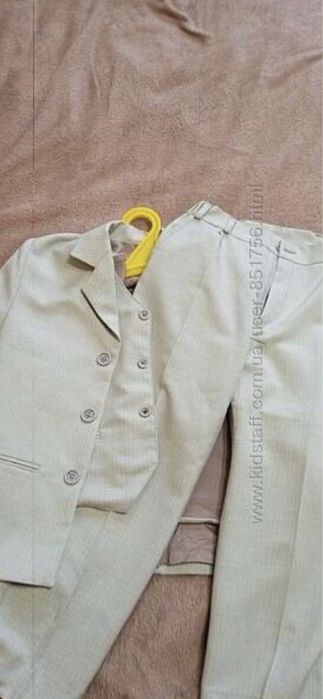 Нарядний костюм 3-ка 5-7 років