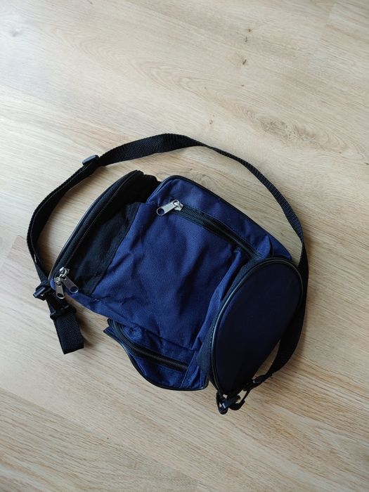 Lancheira térmica tira-colo