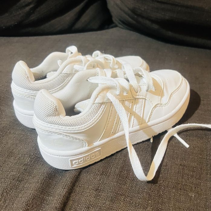 Tenis adidas originais numero 30 impecaveis