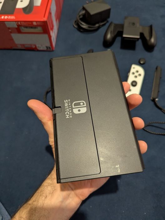 Nintendo Switch Oled biała, etui, karta pamięci