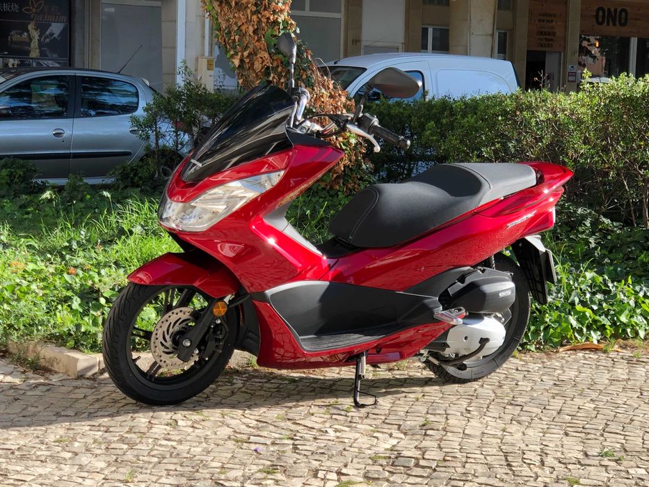 PCX 125cc [20mil km] como nova • 3x sem juros