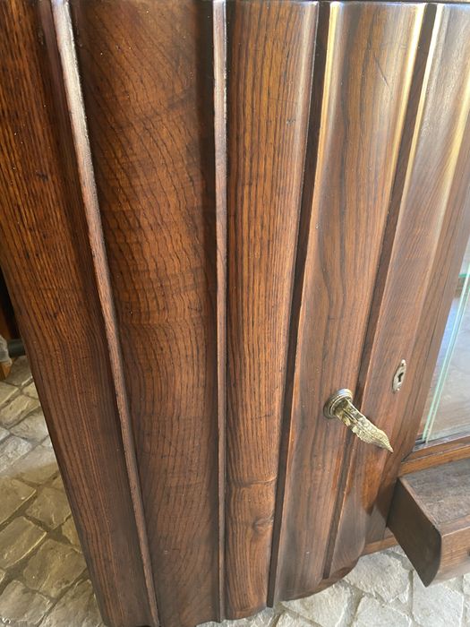 Movel em madeira macica todo restaurado