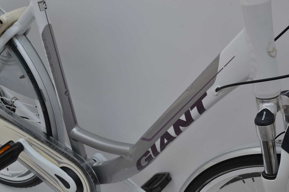 Biały rower holenderski * damka Giant Ultimo koła 28'' nexus 7