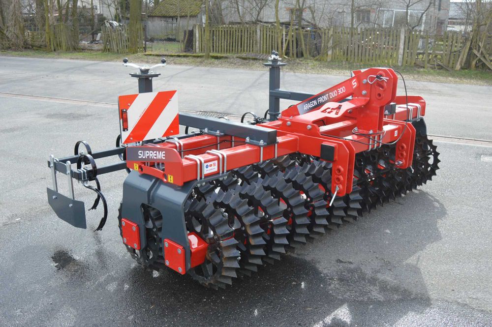 Wał Pryzmatyczny Aragon Duo S 300 DA Landtechnik przedni Tuz Frontpack