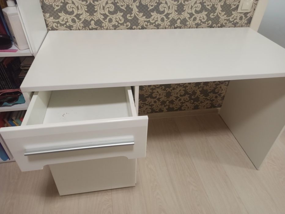 Стіл писменний ...