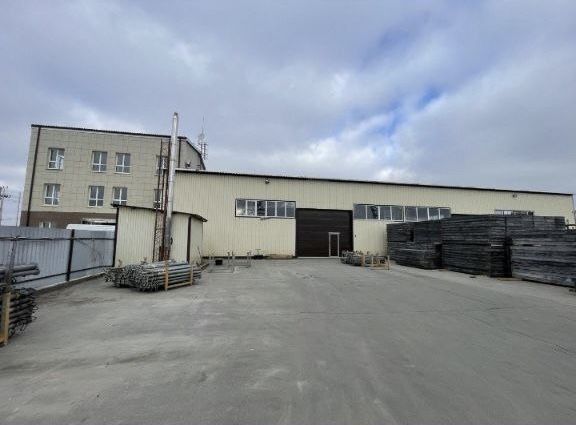 Продаж офісно-складського комплексу