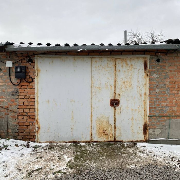 продам гараж  в кооперативі надія
