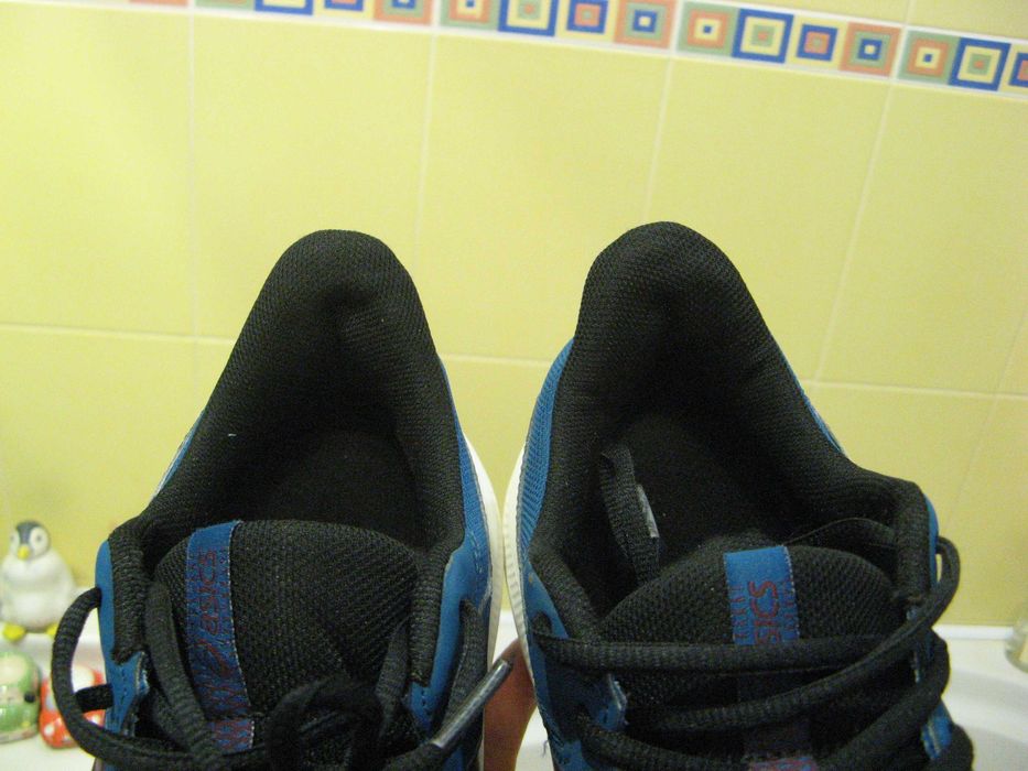 Кроссовки Asics 44