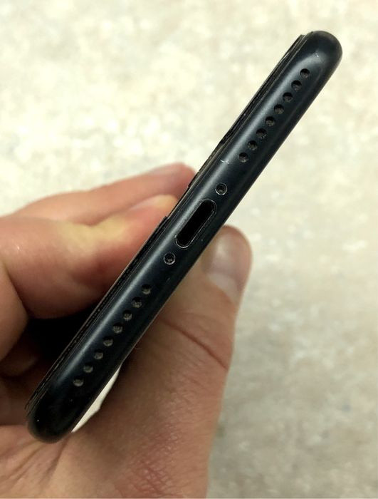 Iphone 7+ plus 32гБ чорний