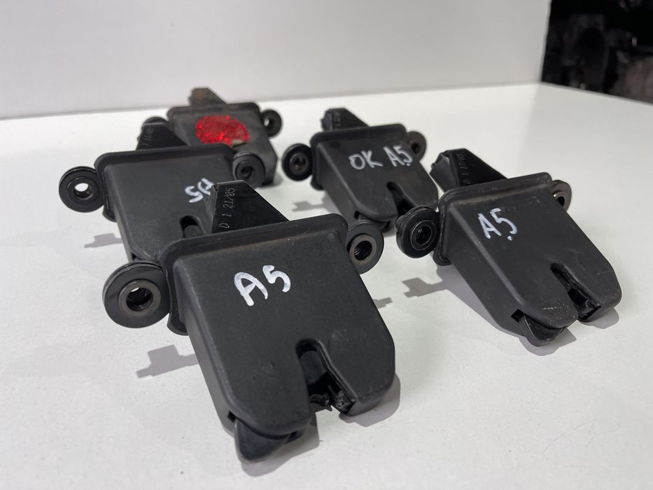 Замок на ляду Шкода А5 замок на кришку багажника Skoda A5