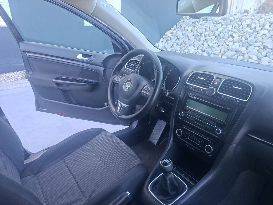 VW golf Vl 1.6tdi  (muito nova)