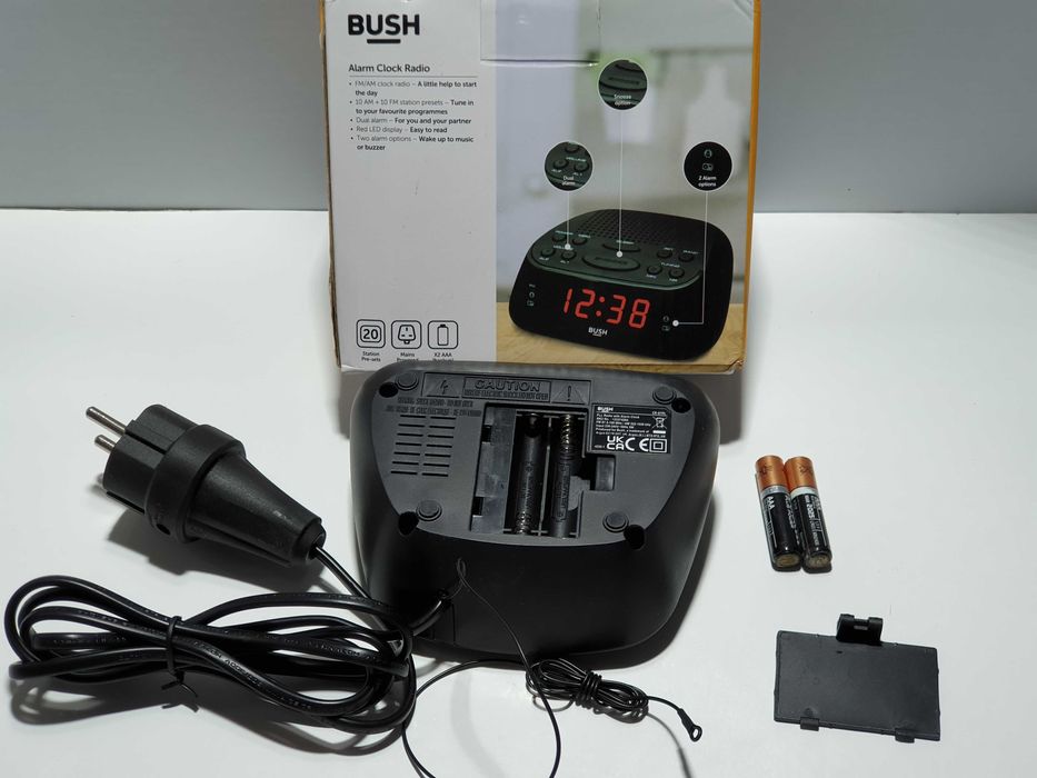 радіо FM AM  будильник Bush Alba CR-07PL + 2шт  акумулятори