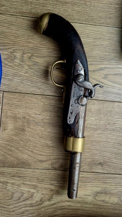 Pistolet Kapiszonowy REPLIKA?