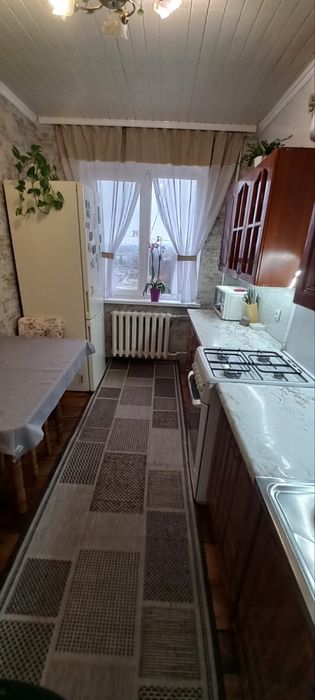3-х кімн. Квартира вул Хотинська  кімн. окремі