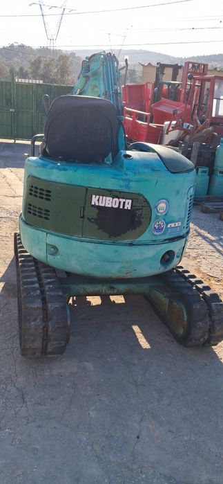 Mini giratória kubota 1400 kg