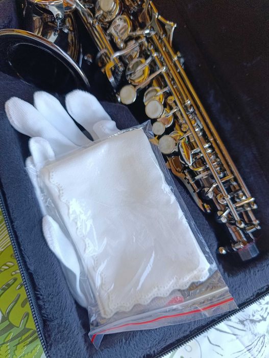 Saxofone soprano curvado
