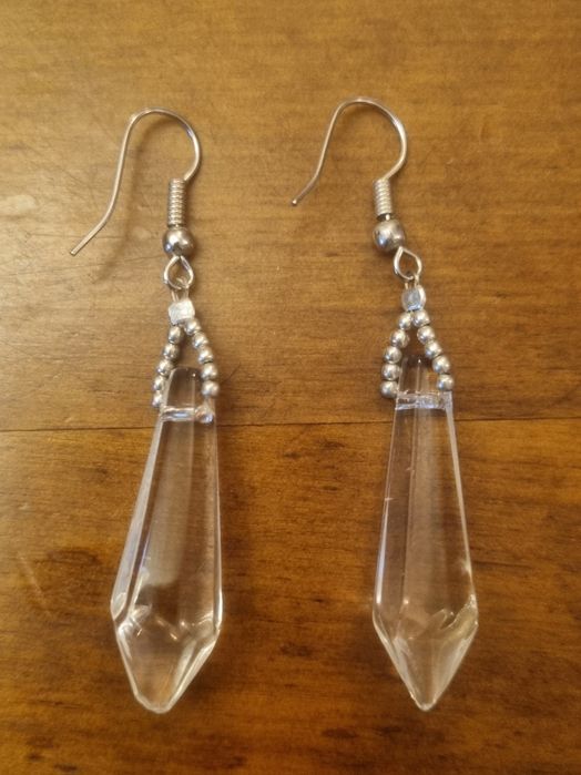 Szklane zwisające kolczyki ze srebrem 925