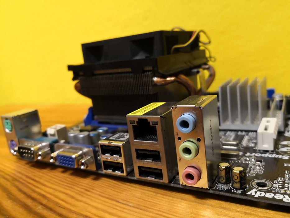 Płyta główna AsRock AM3+ FX-8320 8-Core komplet 100% ok